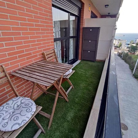 Precioso Apartamento Con Terraza, Pistas De Padel Y Piscinas Lejlighed Castro Urdiales Eksteriør billede