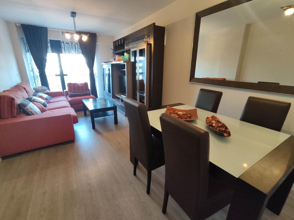 Precioso Apartamento Con Terraza, Pistas De Padel Y Piscinas Lejlighed Castro Urdiales Eksteriør billede
